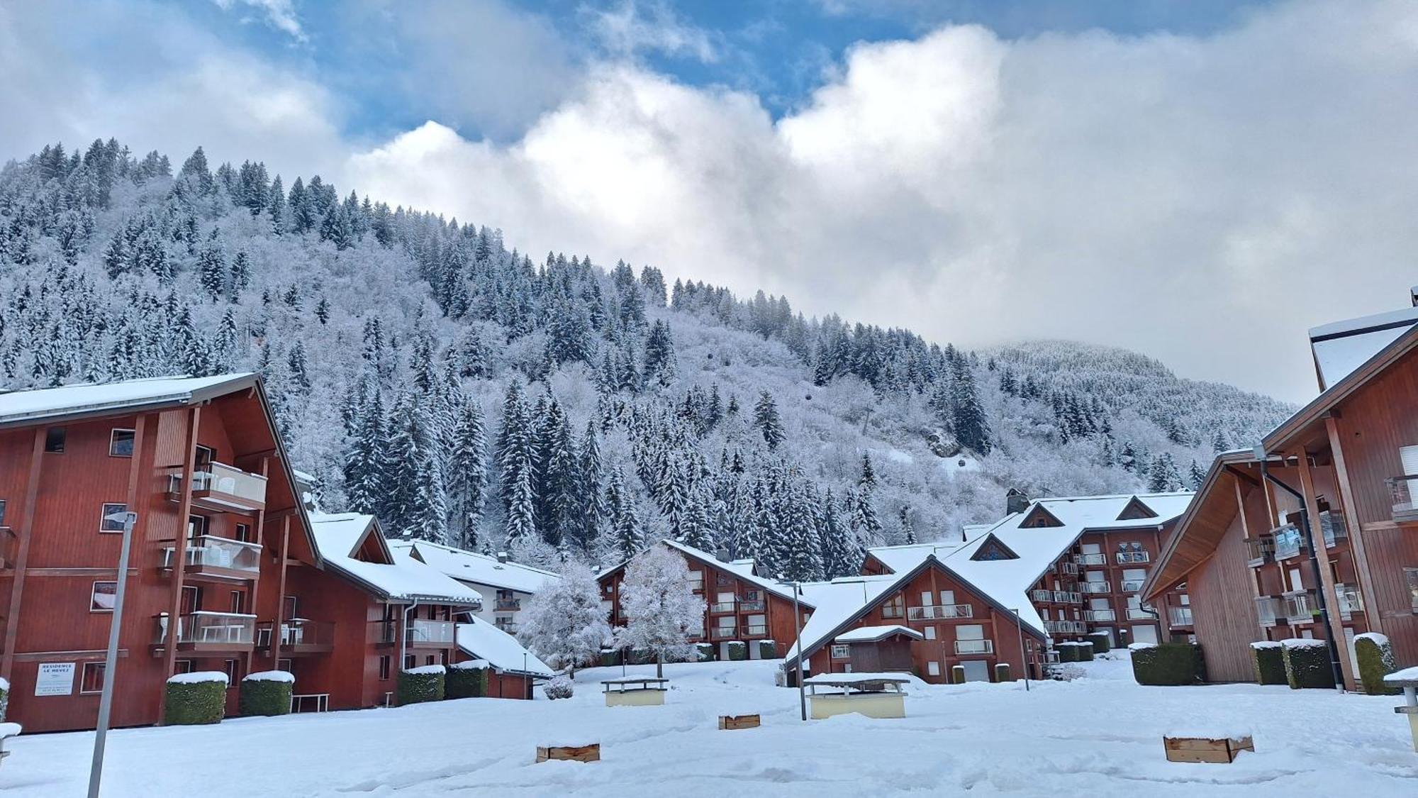 Au Pied Des Remontees/wifi/smart Tv/parking *